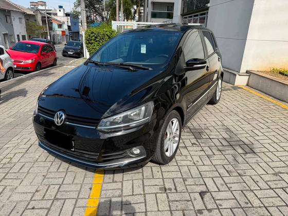 VOLKSWAGEN FOX 1.6 MSI HIGHLINE 16V FLEX 4P AUTOMATIZADO VOLKSWAGEN FOX 1.6 MSI HIGHLINE 16V FLEX 4P AUTOMATIZADO
